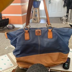 Dooney & Bourke soft leather J5858469